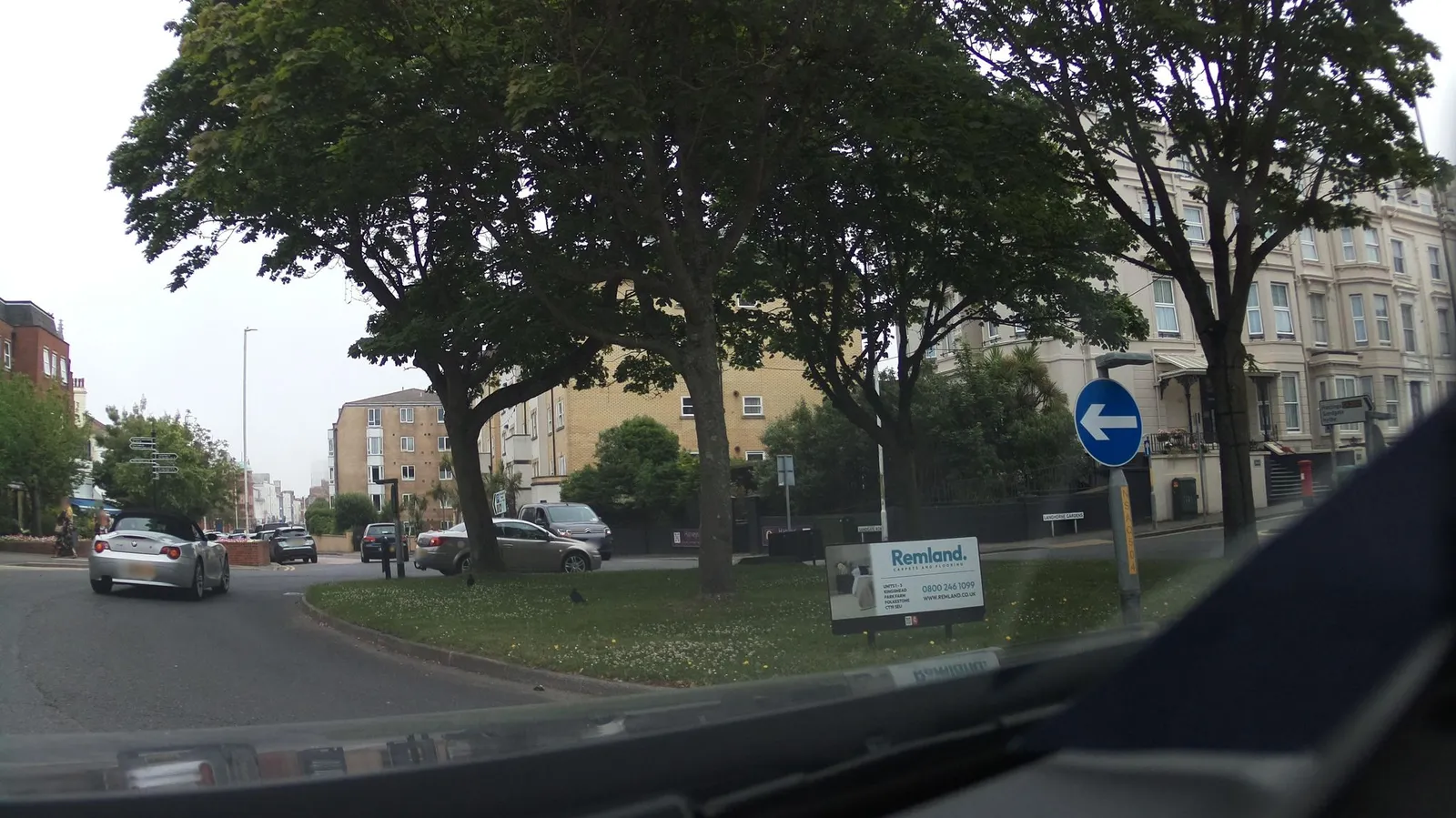 10 to 12 — street-level view