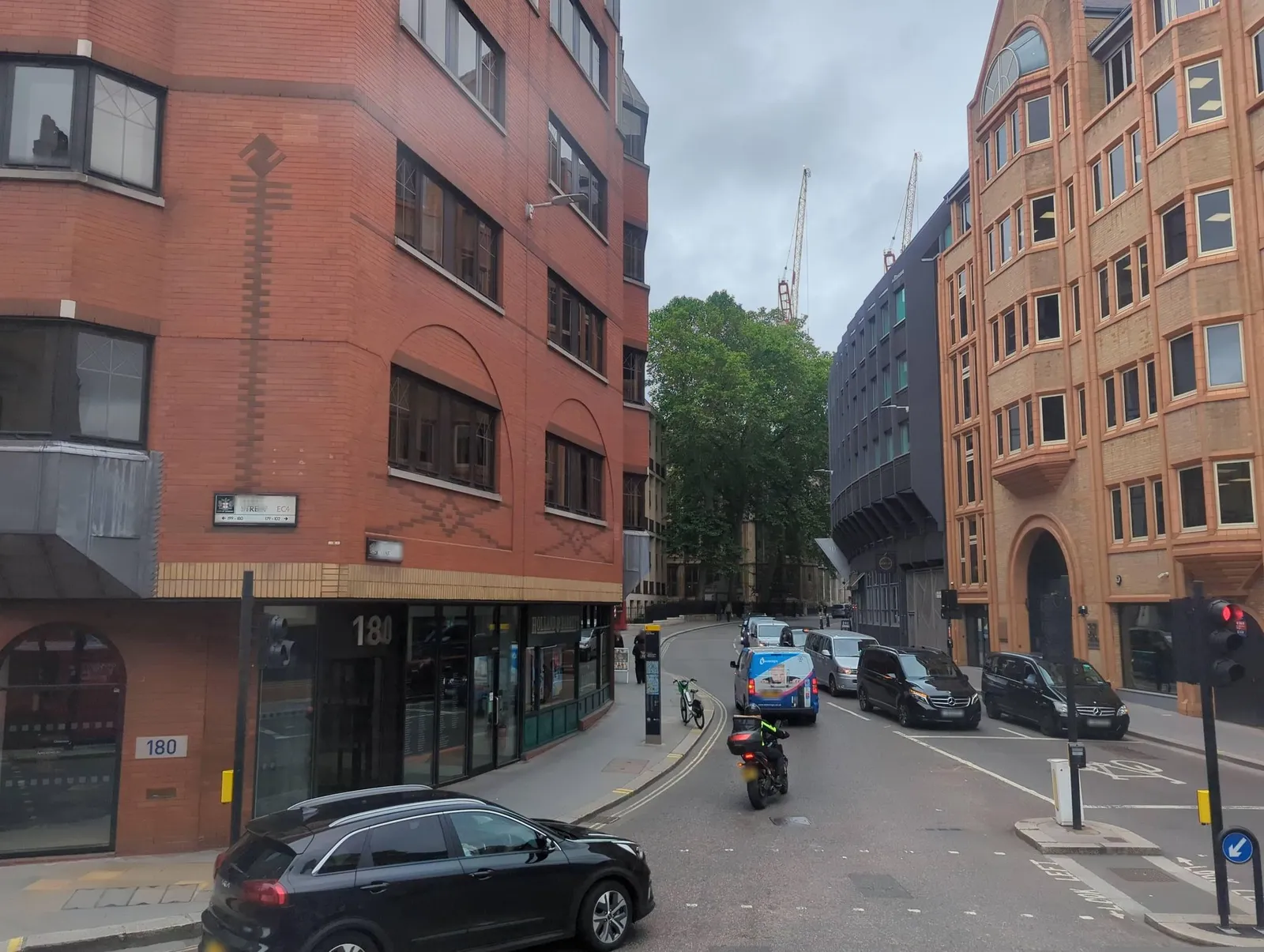 Apex Temple Court Hotel — street-level view
