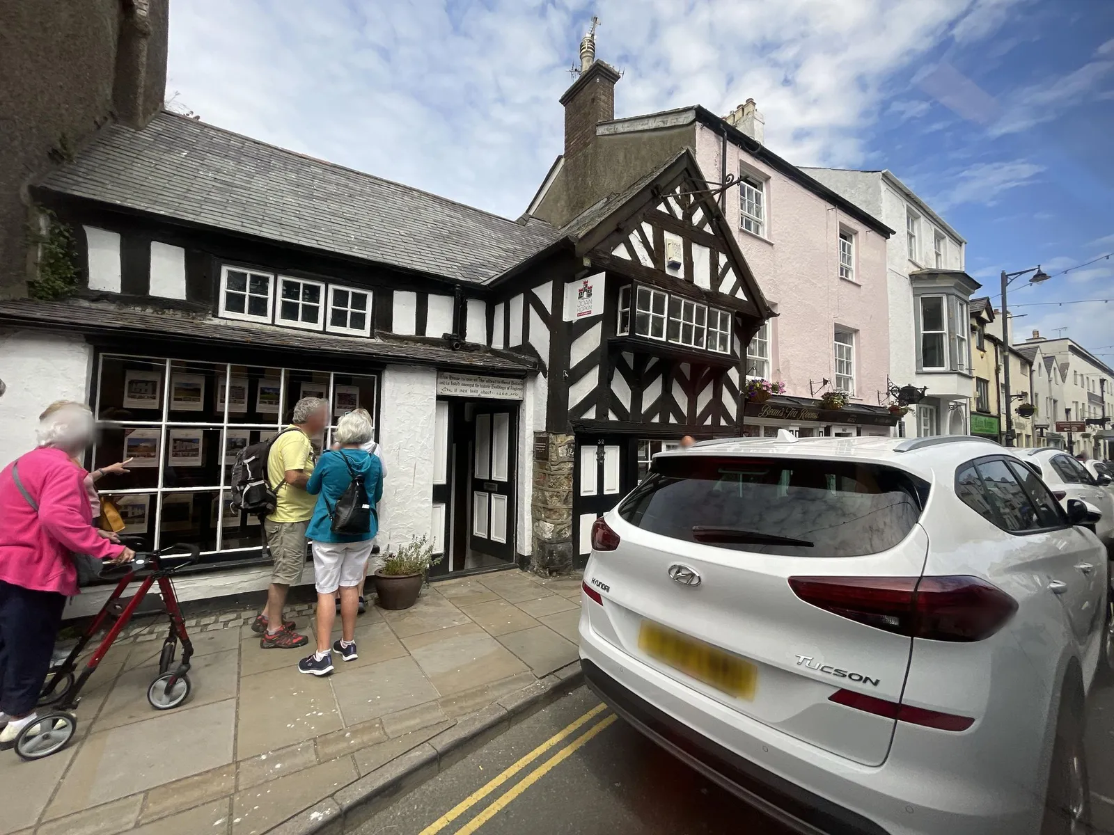 Beau's Tea Room — street-level view