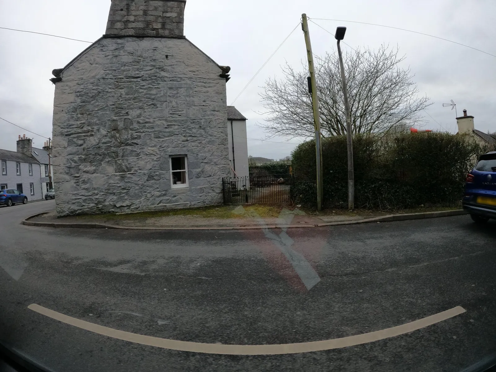 Cree Bridge House Hotel — street-level view