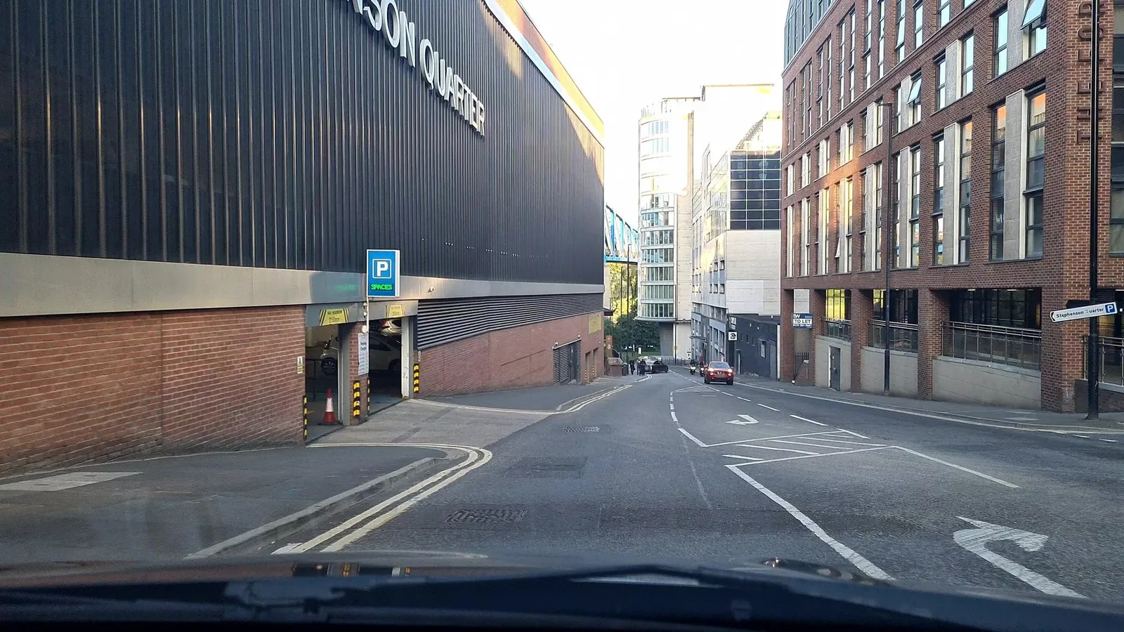 Crowne Plaza Newcastle — street-level view