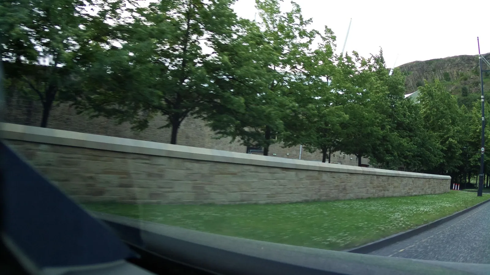 Edinburgh Marriott Holyrood Hotel — street-level view