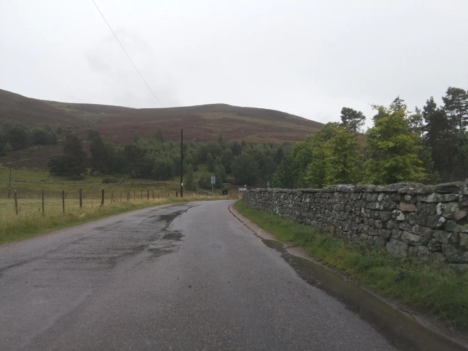 Gairnshiel Lodge — street-level view