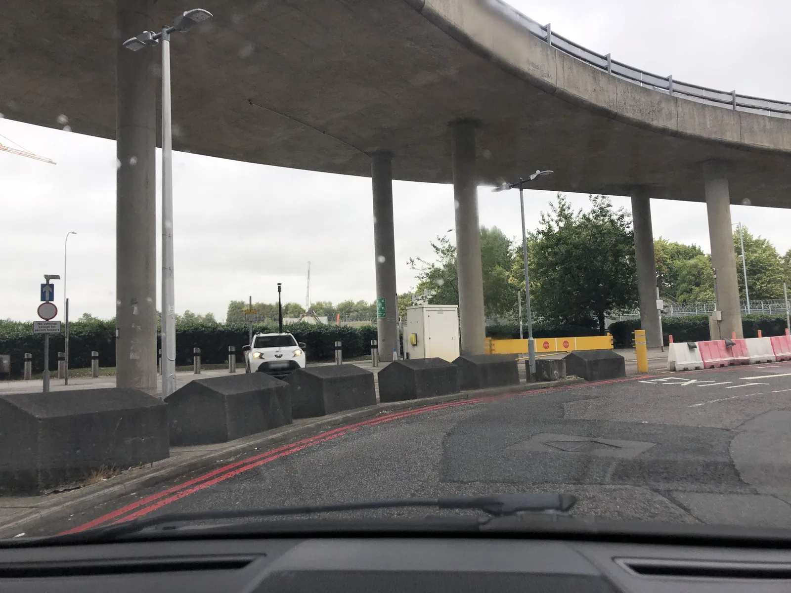 Hampton by Hilton London Gatwick Airport — street-level view