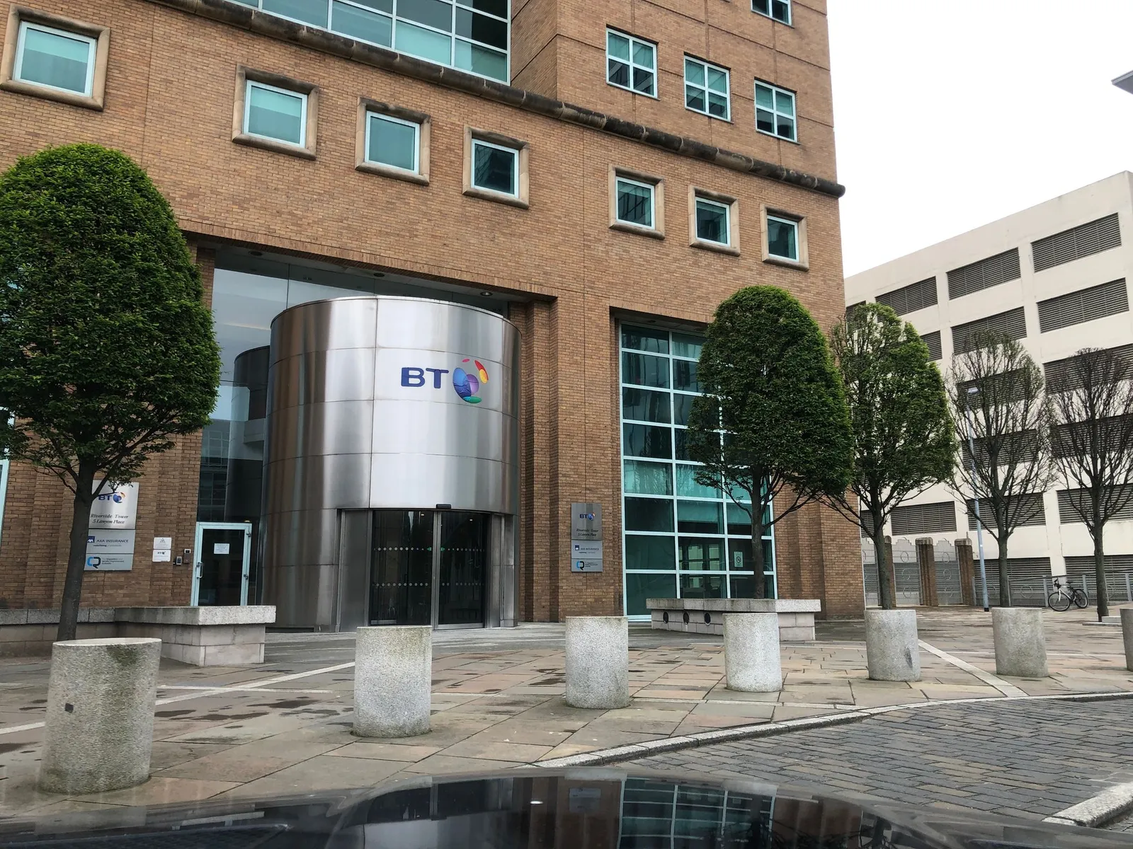 Hilton Belfast — street-level view