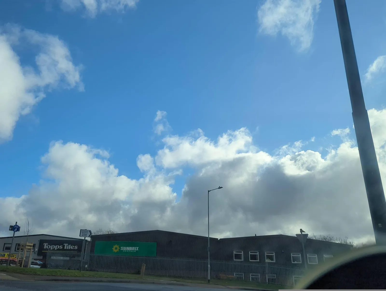 Holiday Inn Norwich — street-level view