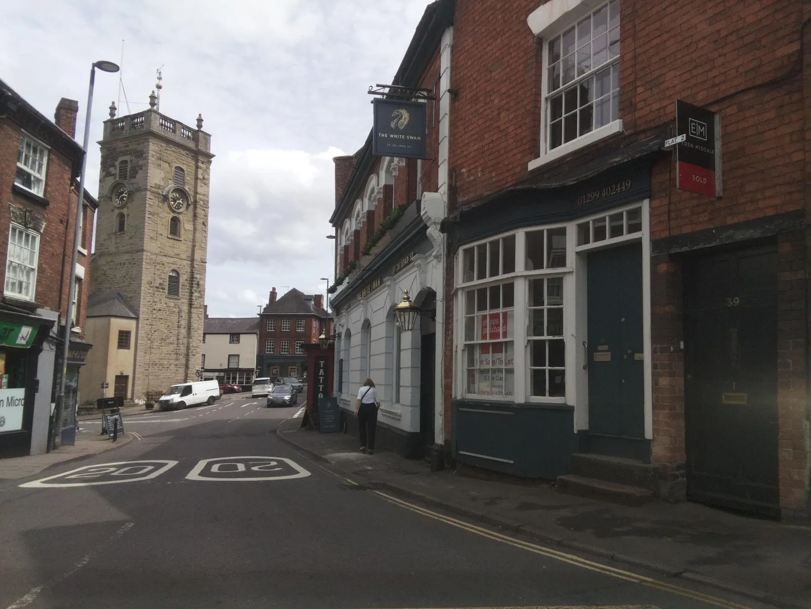 Horn And Trumpet Public House — street-level view