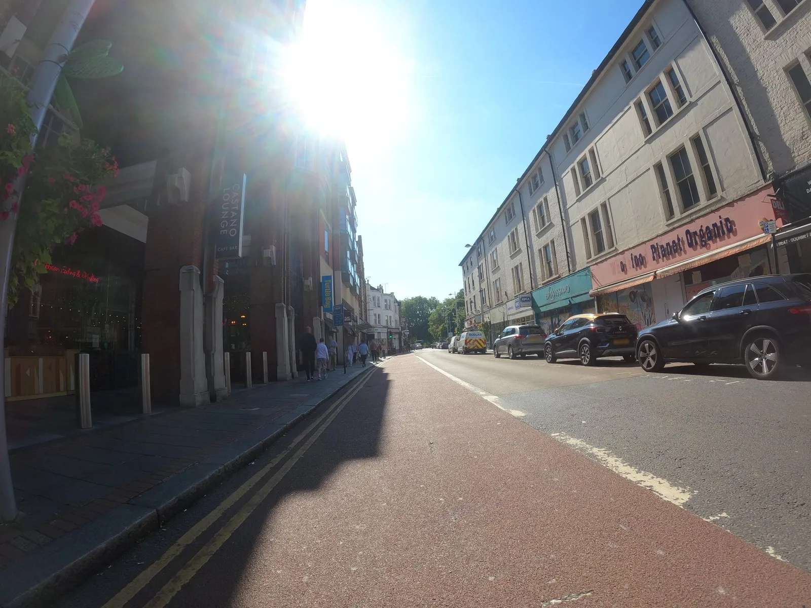 Hotel Xanadu — street-level view