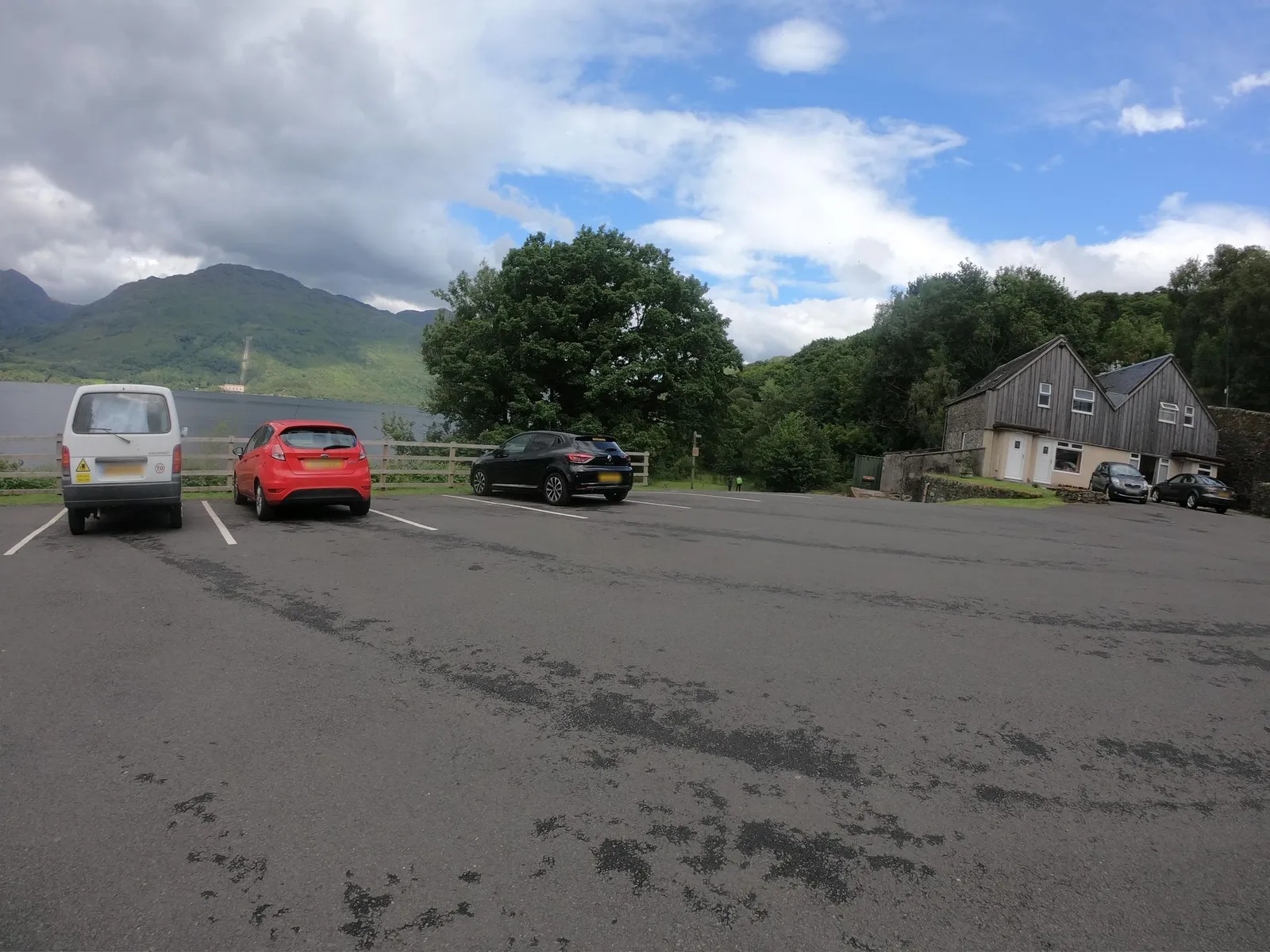 Inversnaid Hotel — street-level view