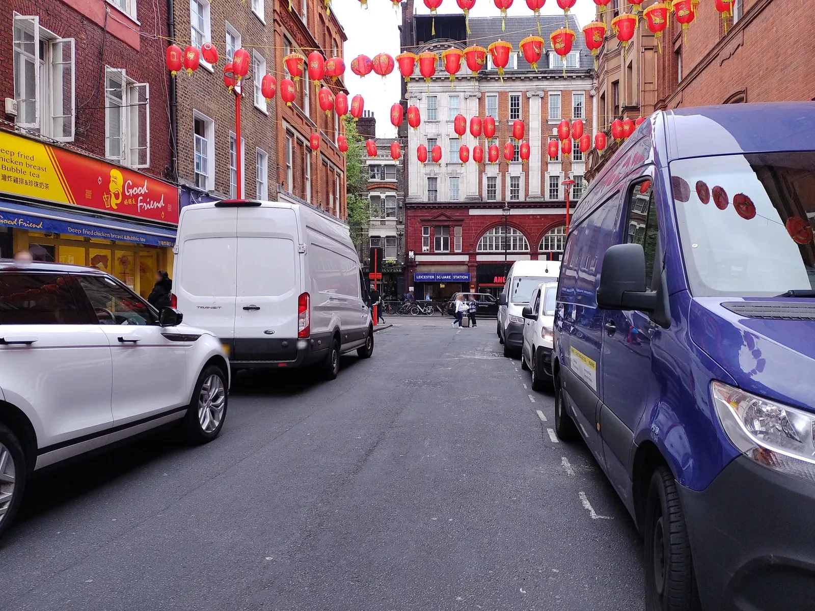 Jen Café — street-level view