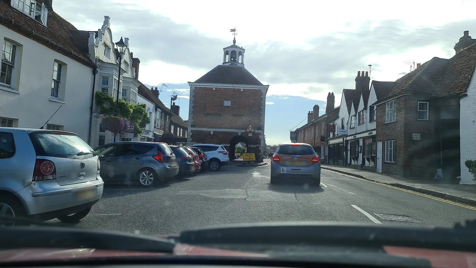 Kings Arms Hotel — street-level view