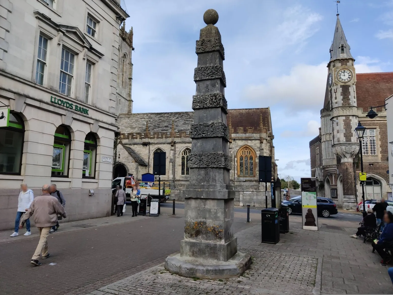 Kings Arms Hotel — street-level view