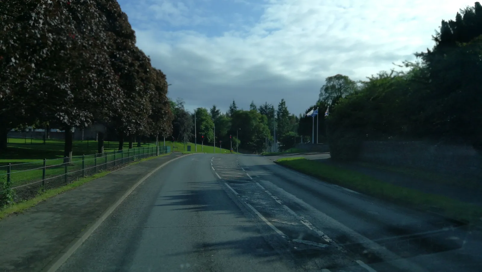 Kingsmills Hotel — street-level view