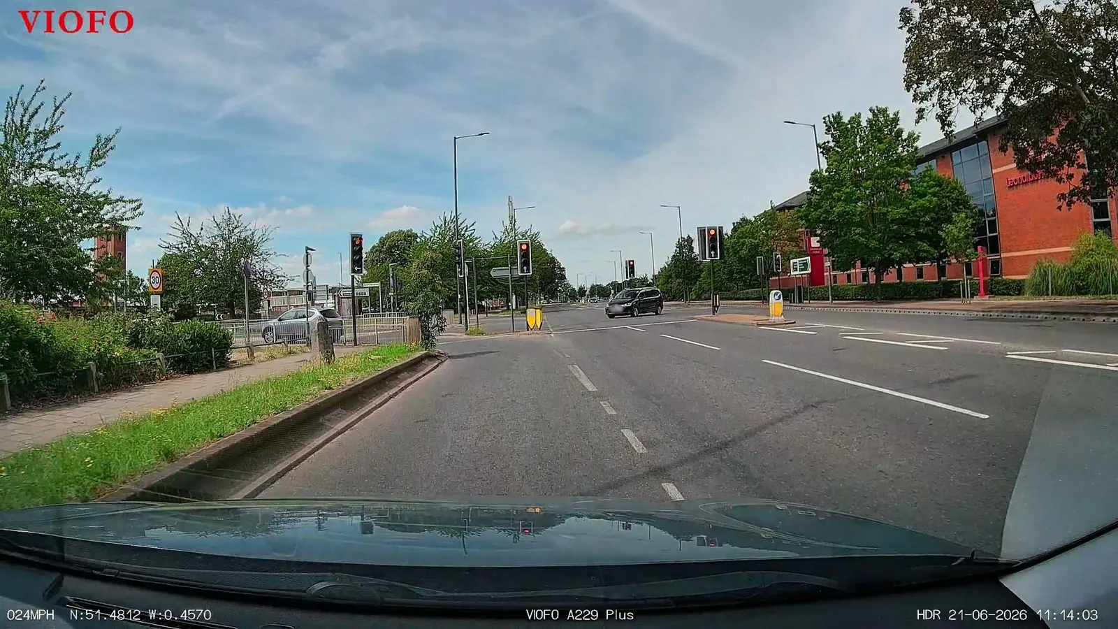 Leonardo Hotel London Heathrow Airport — street-level view