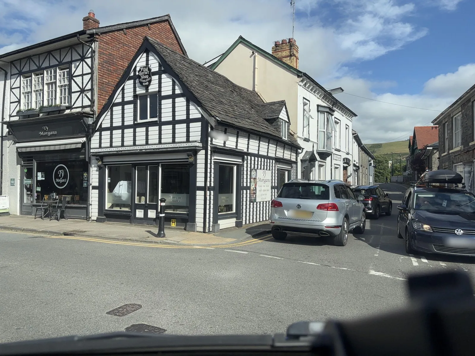 Lion Royal Hotel — street-level view