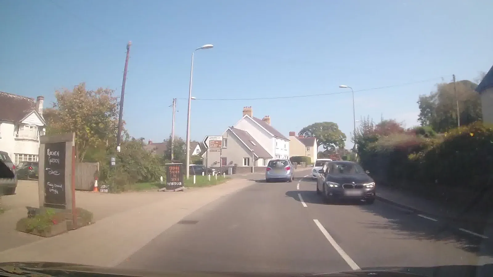Llys Meddyg — street-level view