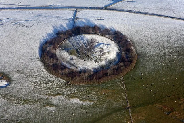 Minninglow Hill