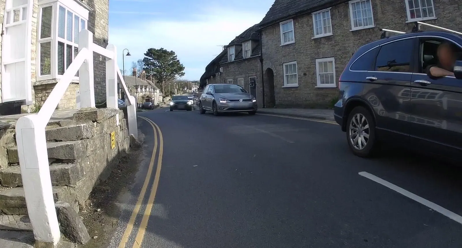 Mortons Manor — street-level view