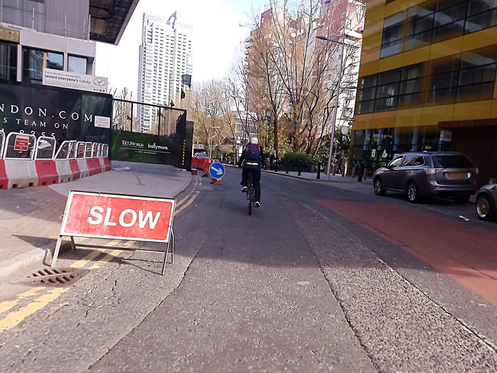 Novotel London Canary Wharf — street-level view