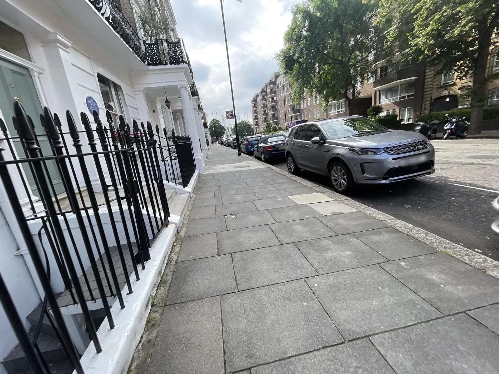 Oakley Hotel — street-level view
