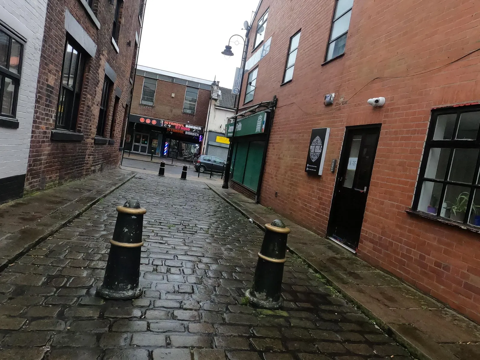 Old White Lion — street-level view