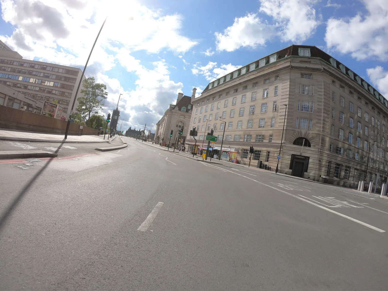 Park Plaza Westminster Bridge — street-level view