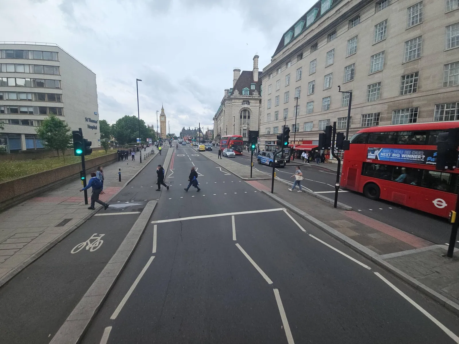 Park Plaza Westminster Bridge — street-level view