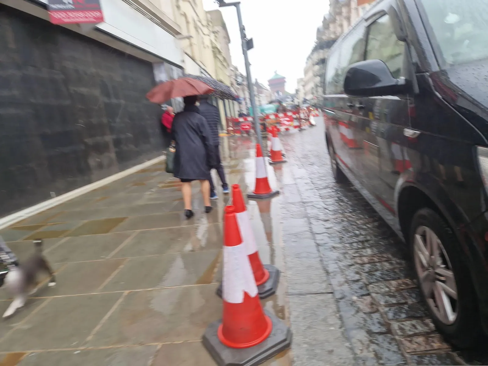 Red Lion Hotel — street-level view