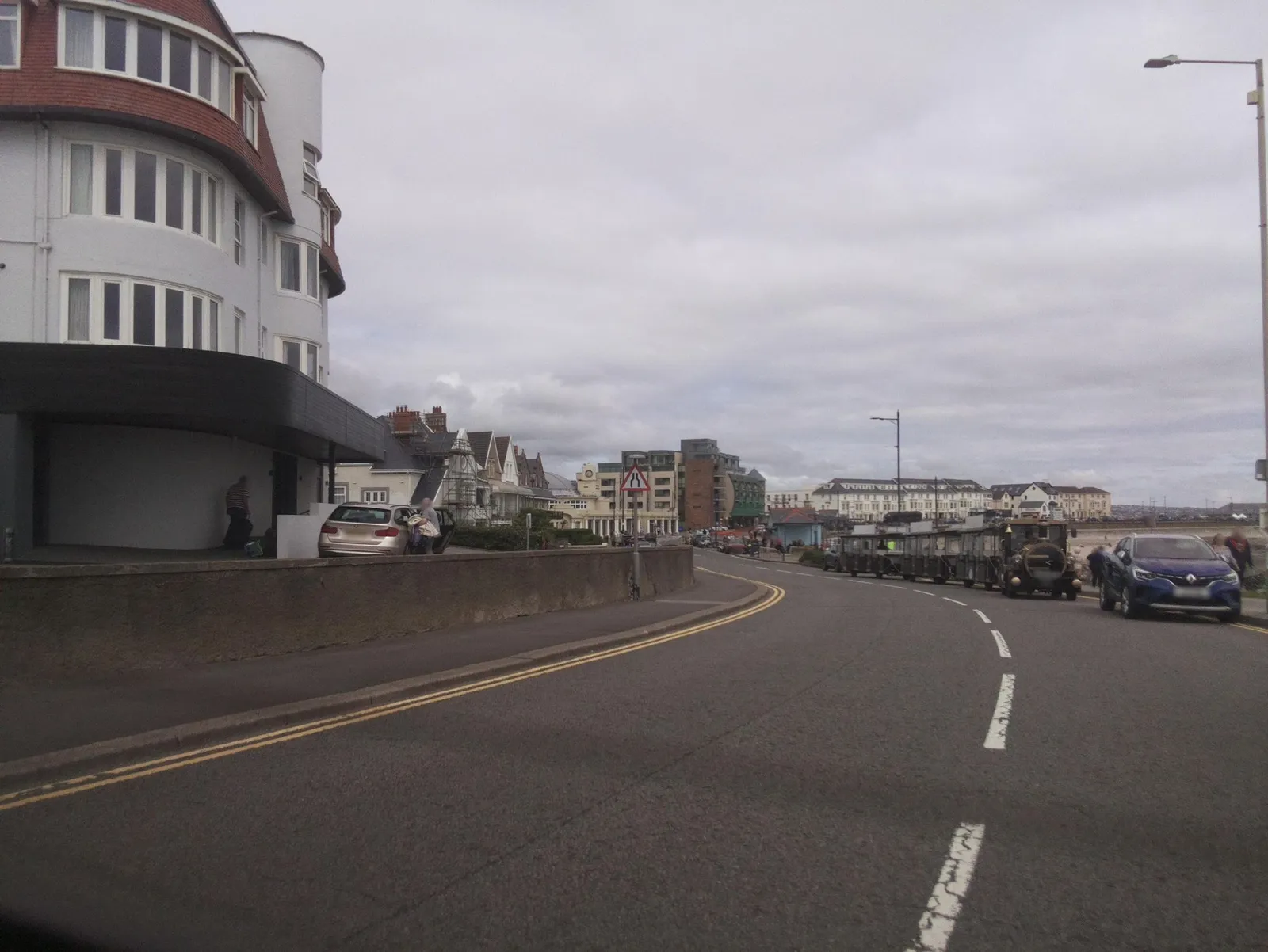 Seabank Hotel — street-level view