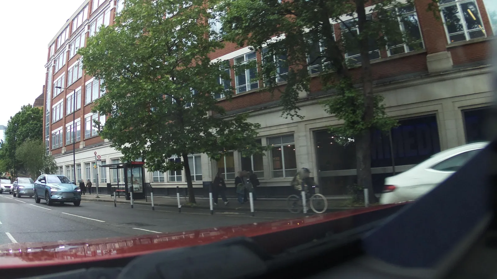 St Paul's Hotel — street-level view