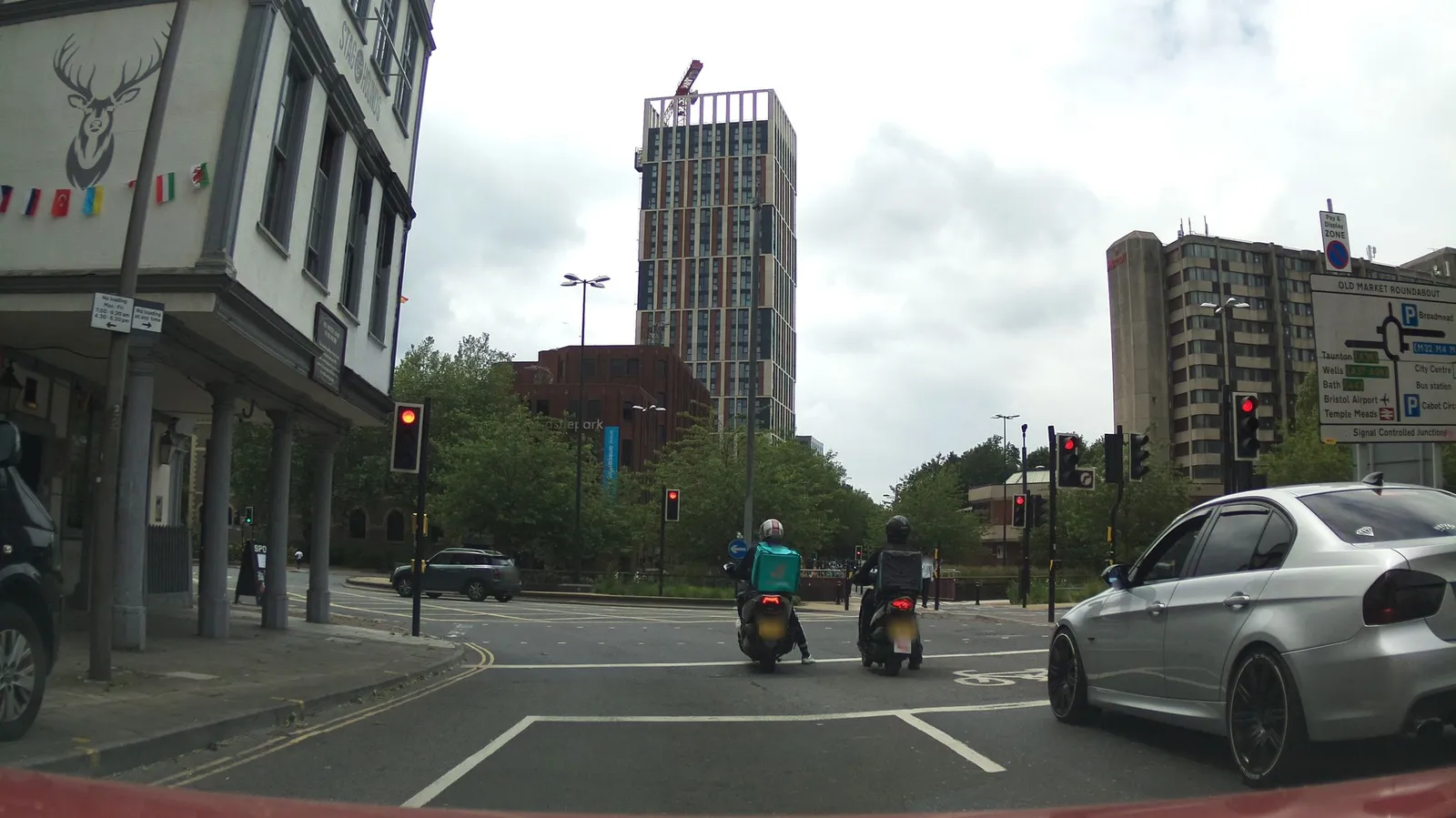 Stag & Hounds — street-level view