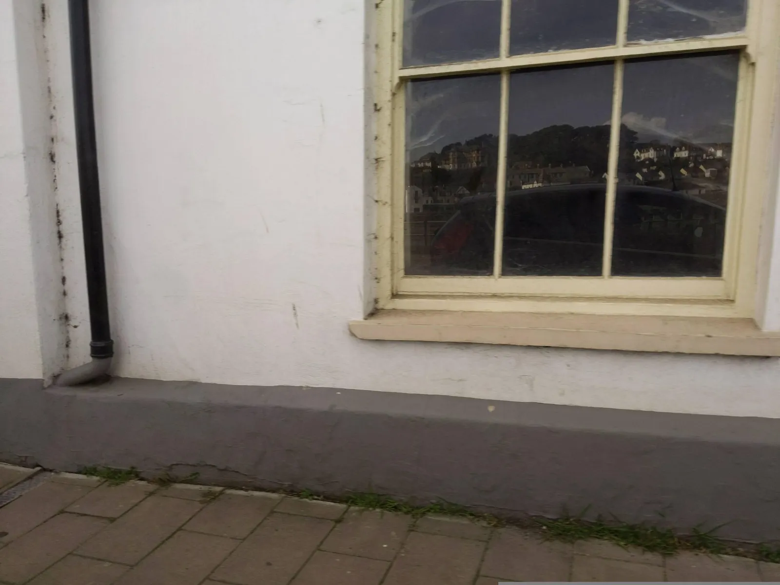 Tantons Hotel — street-level view
