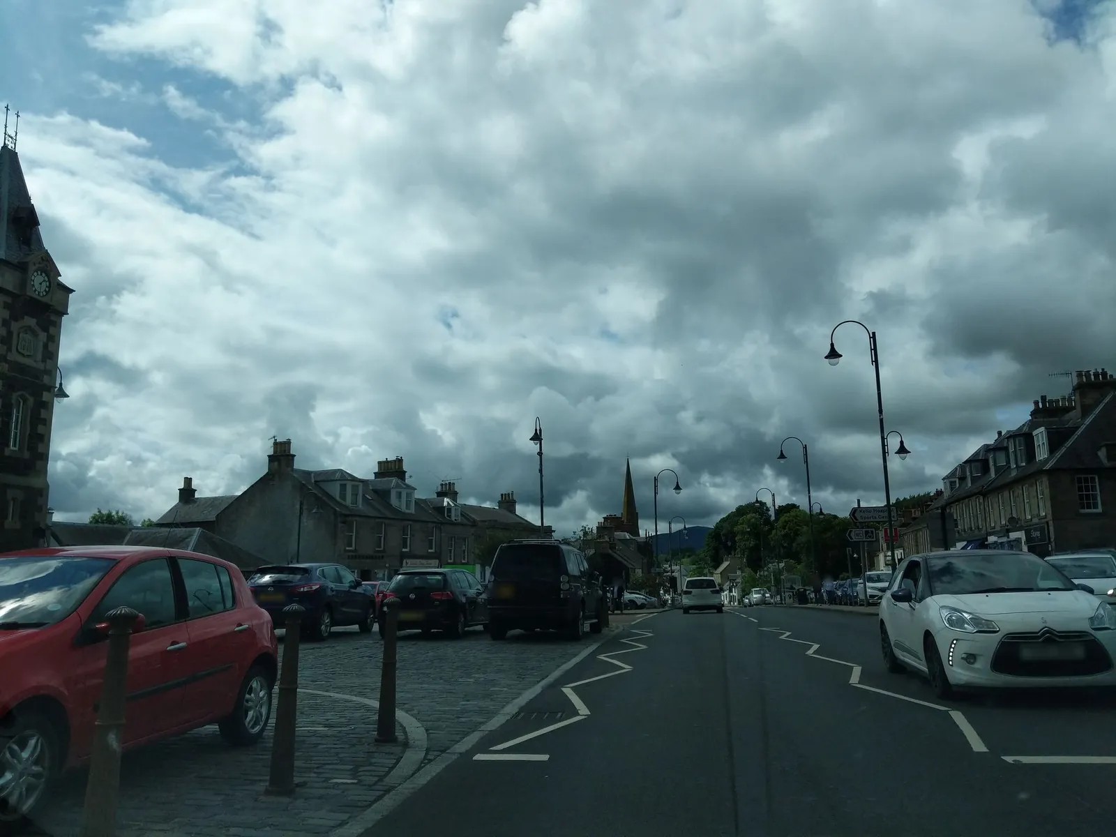 The Elphinstone Hotel — street-level view