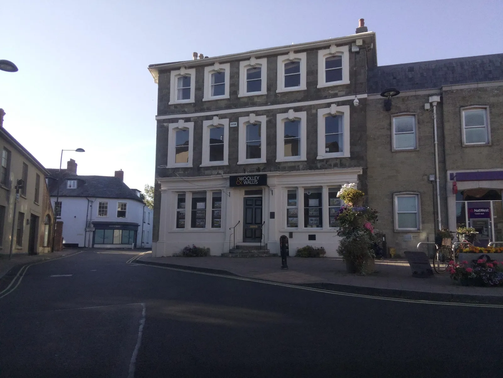The Grosvenor Arms — street-level view
