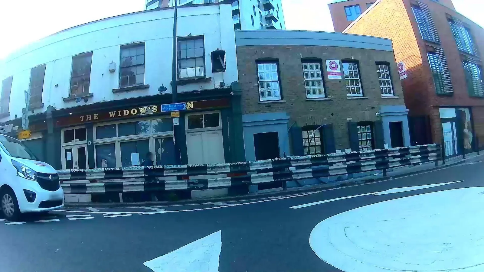 The Widow's Son, London — street-level view