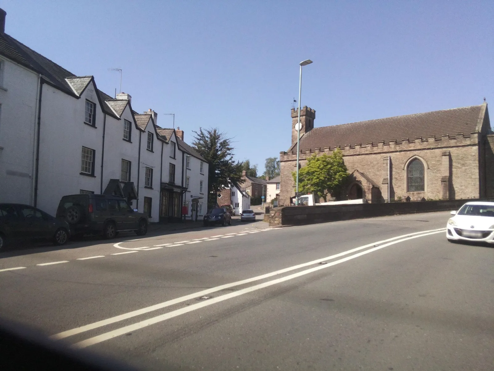 The Yew Tree (Public House) — street-level view