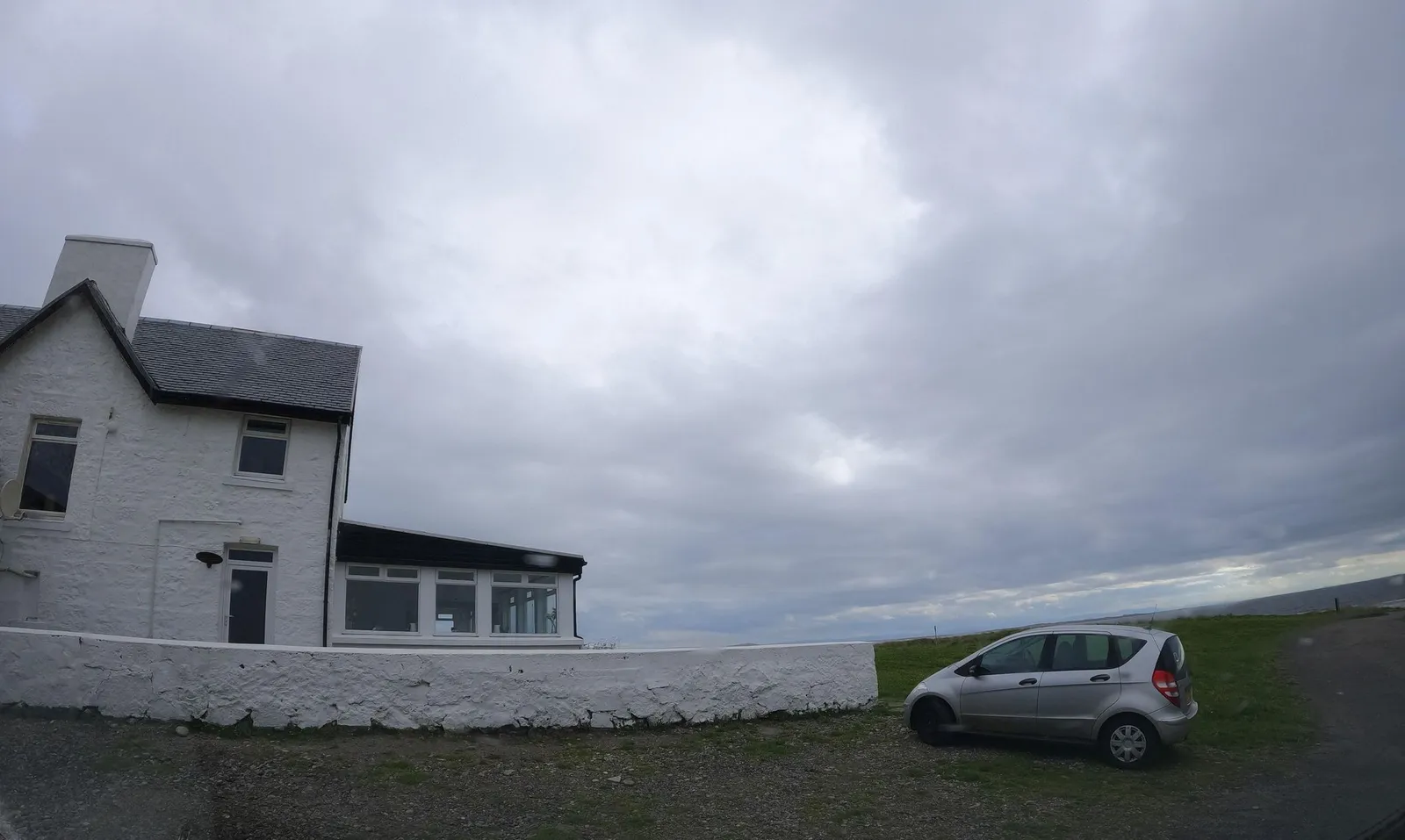 Tiree Lodge Hotel — street-level view