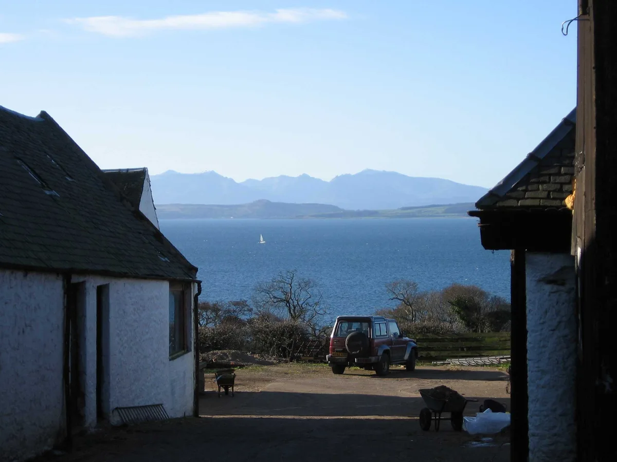 Tòrr Meadhonach