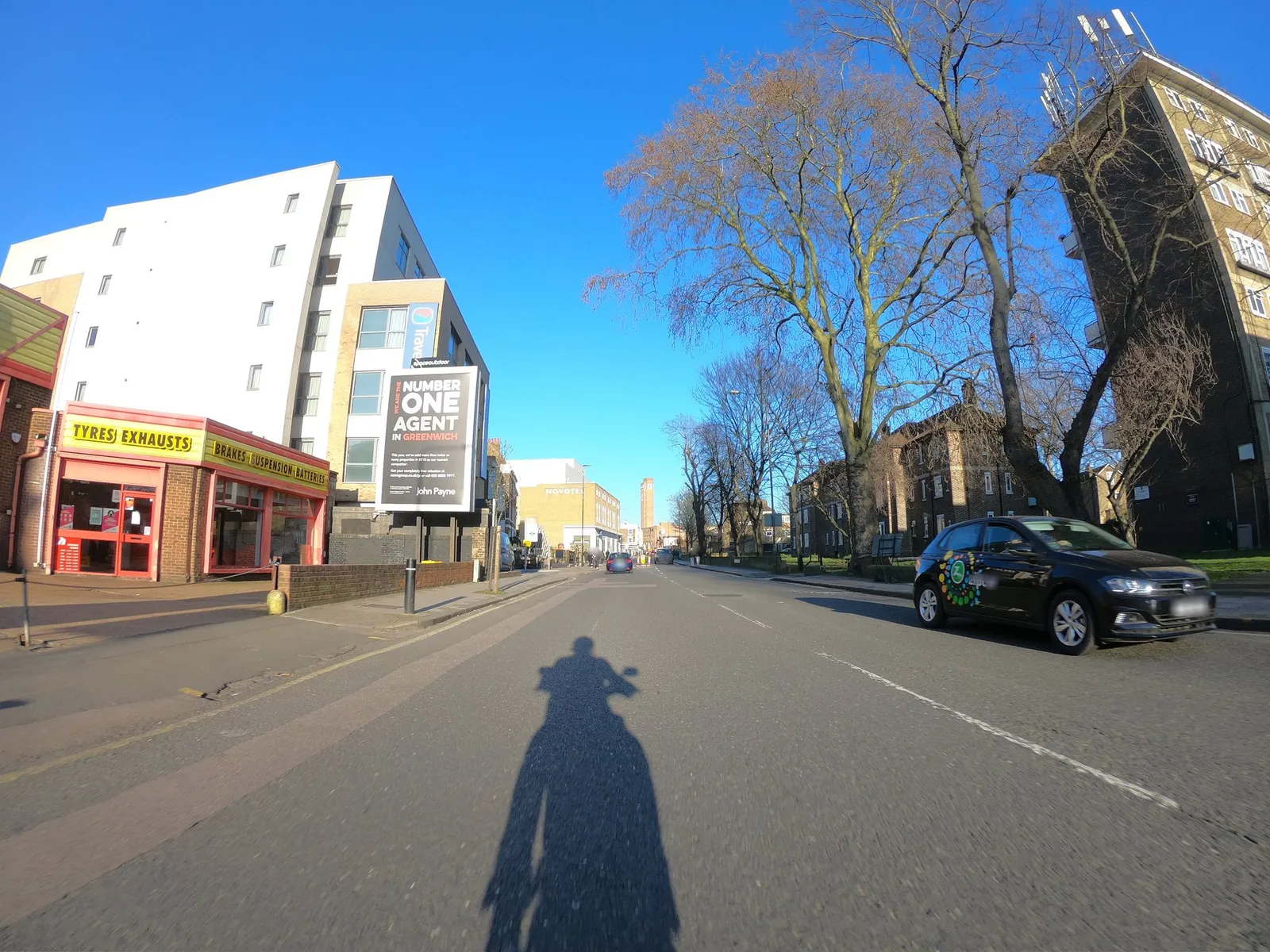 Travelodge Greenwich High Road — street-level view