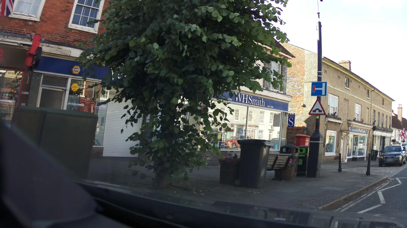 Tutti Pole — street-level view