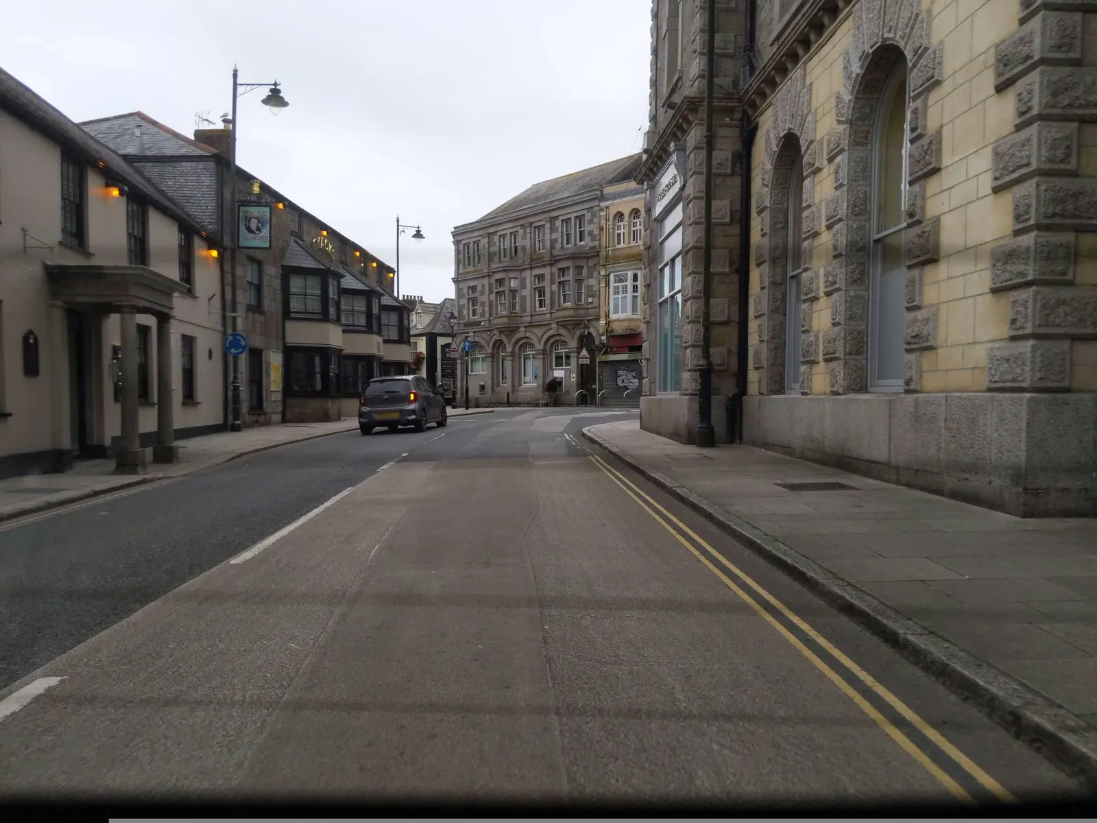 Tyacks Hotel — street-level view