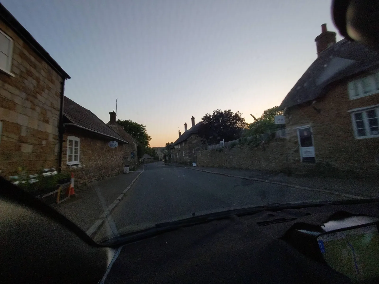 Upalong — street-level view