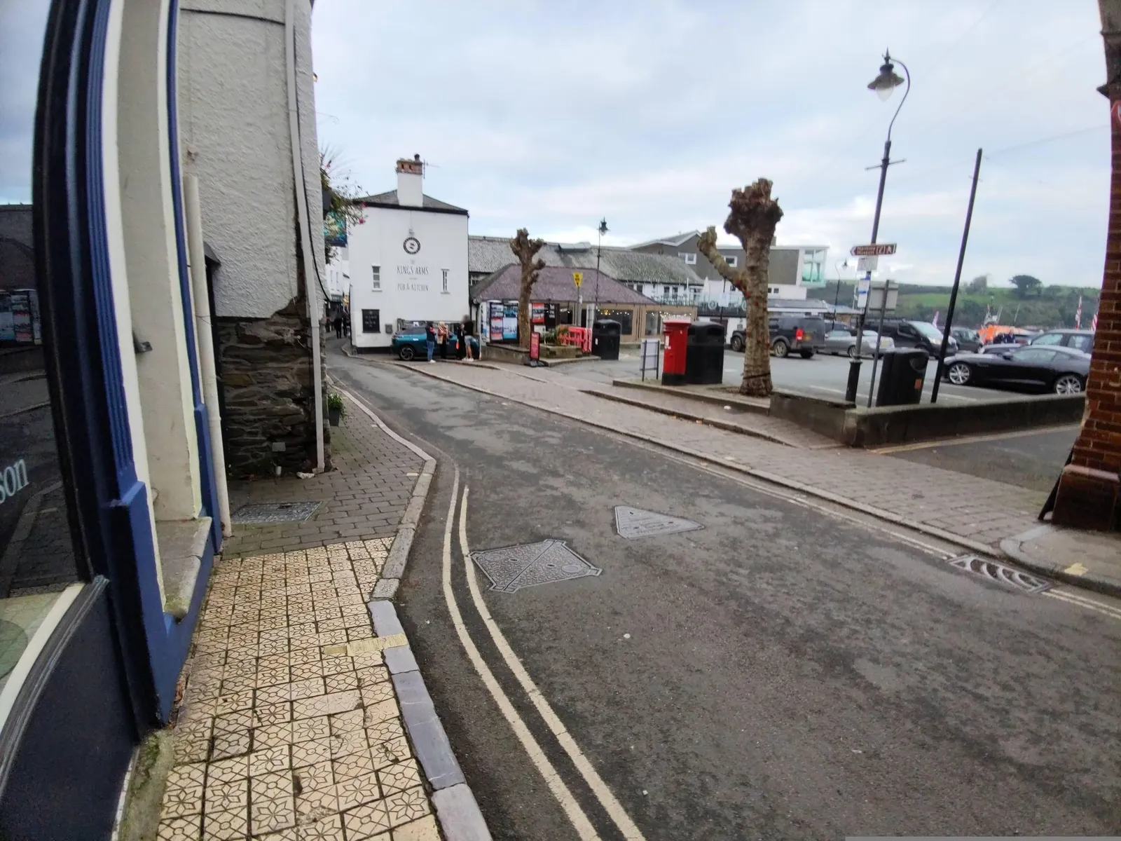 Victoria Inn — street-level view