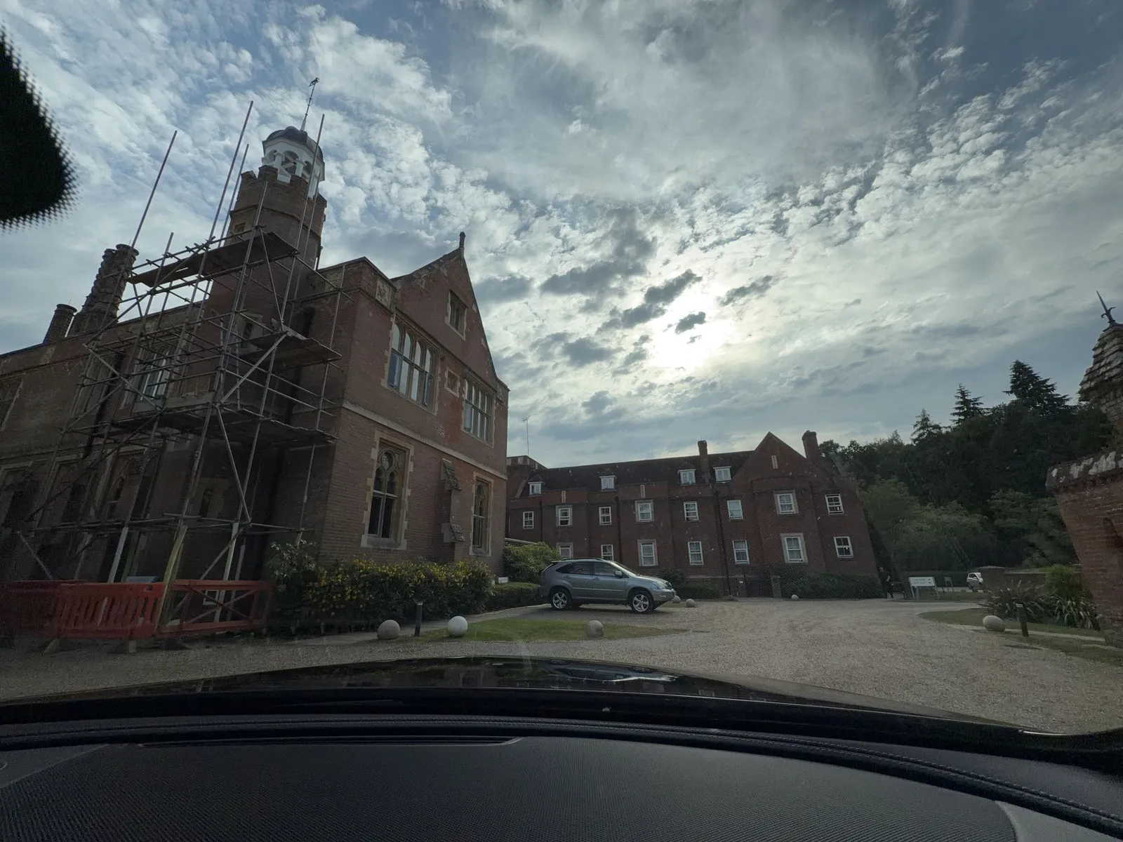 Wotton House — street-level view