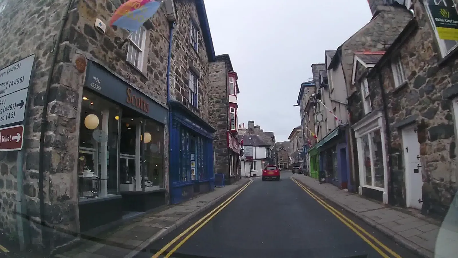 Y Meirionnydd — street-level view