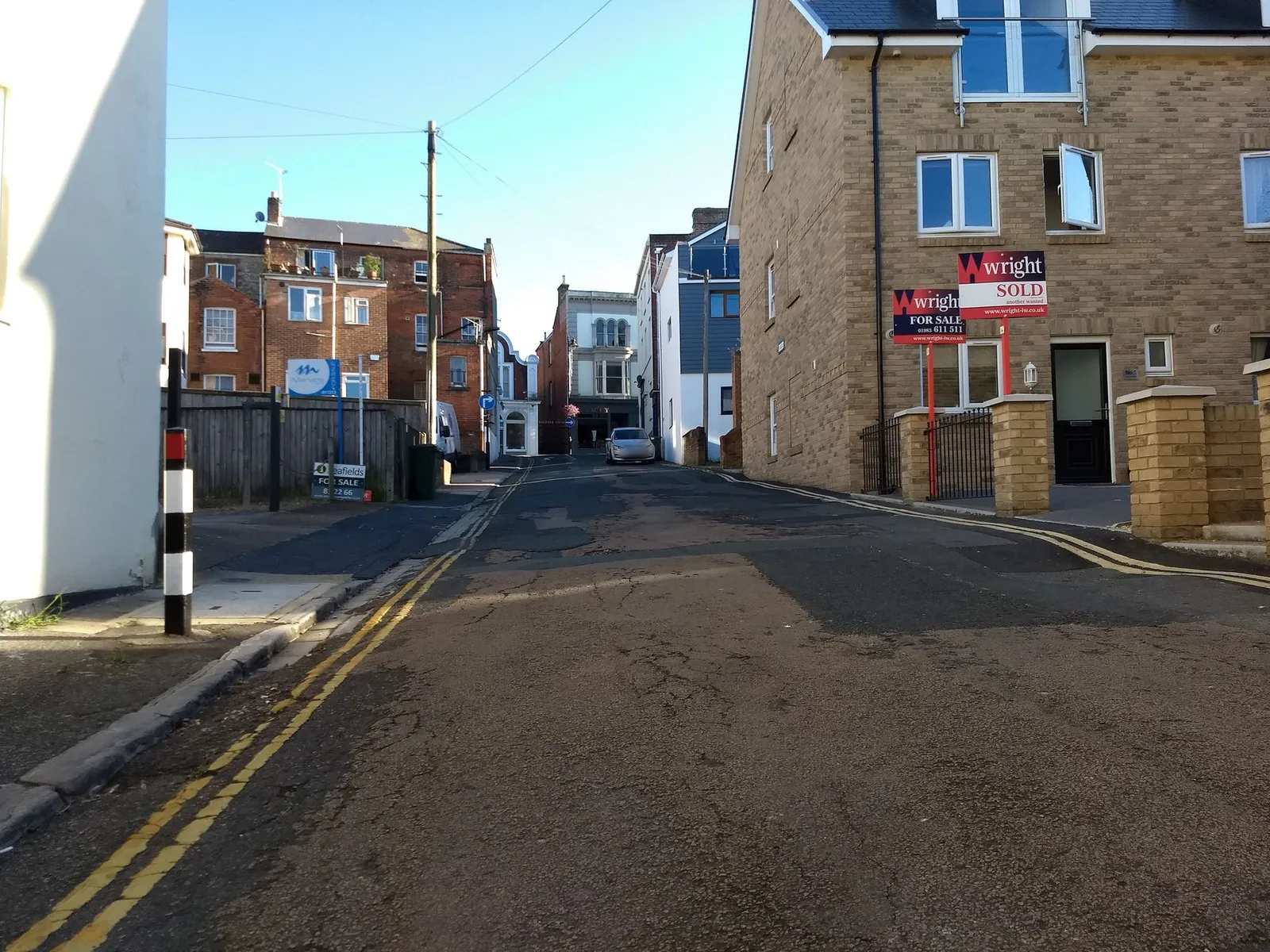 Yelfs Hotel — street-level view