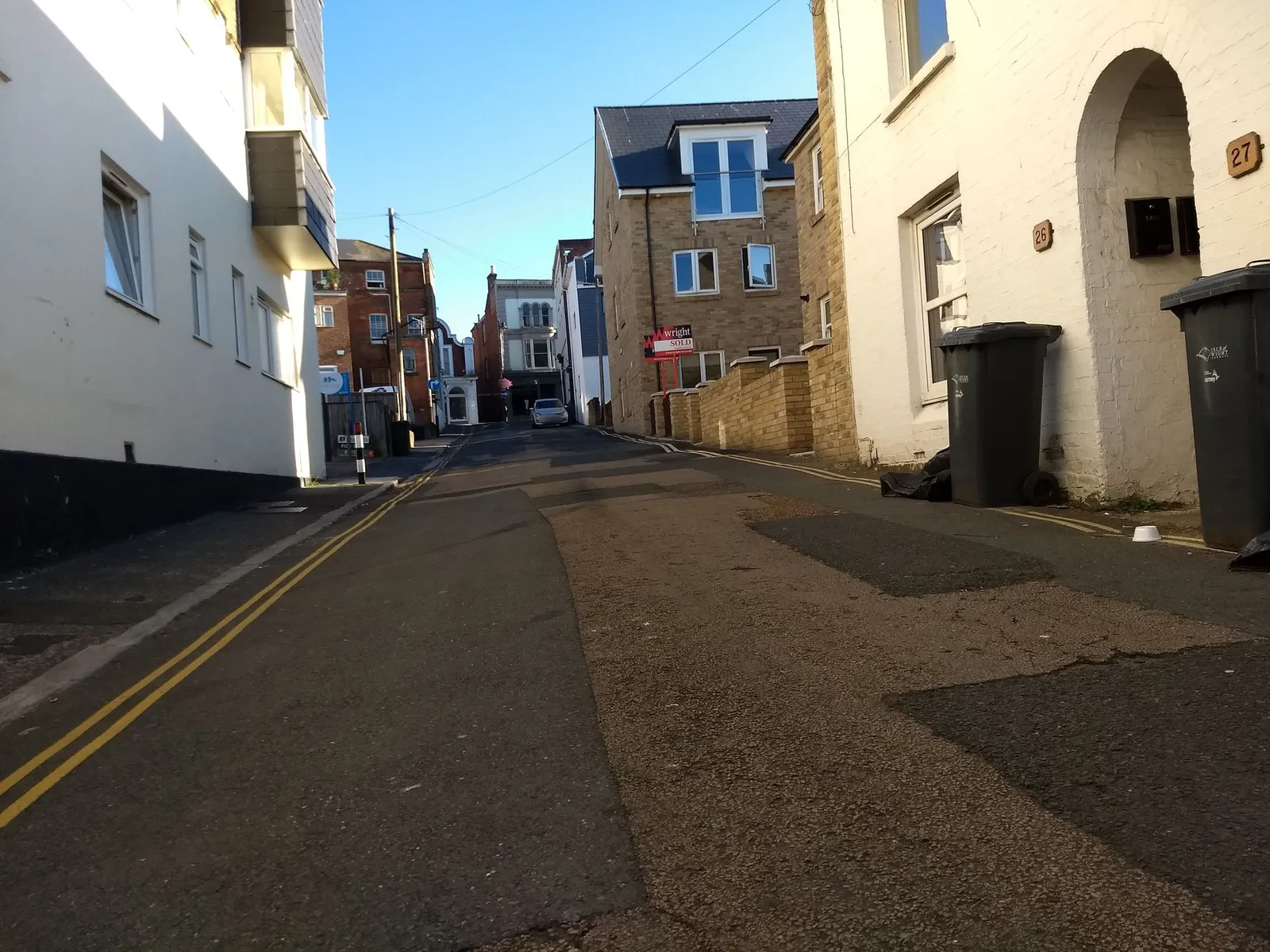 Yelfs Hotel — street-level view